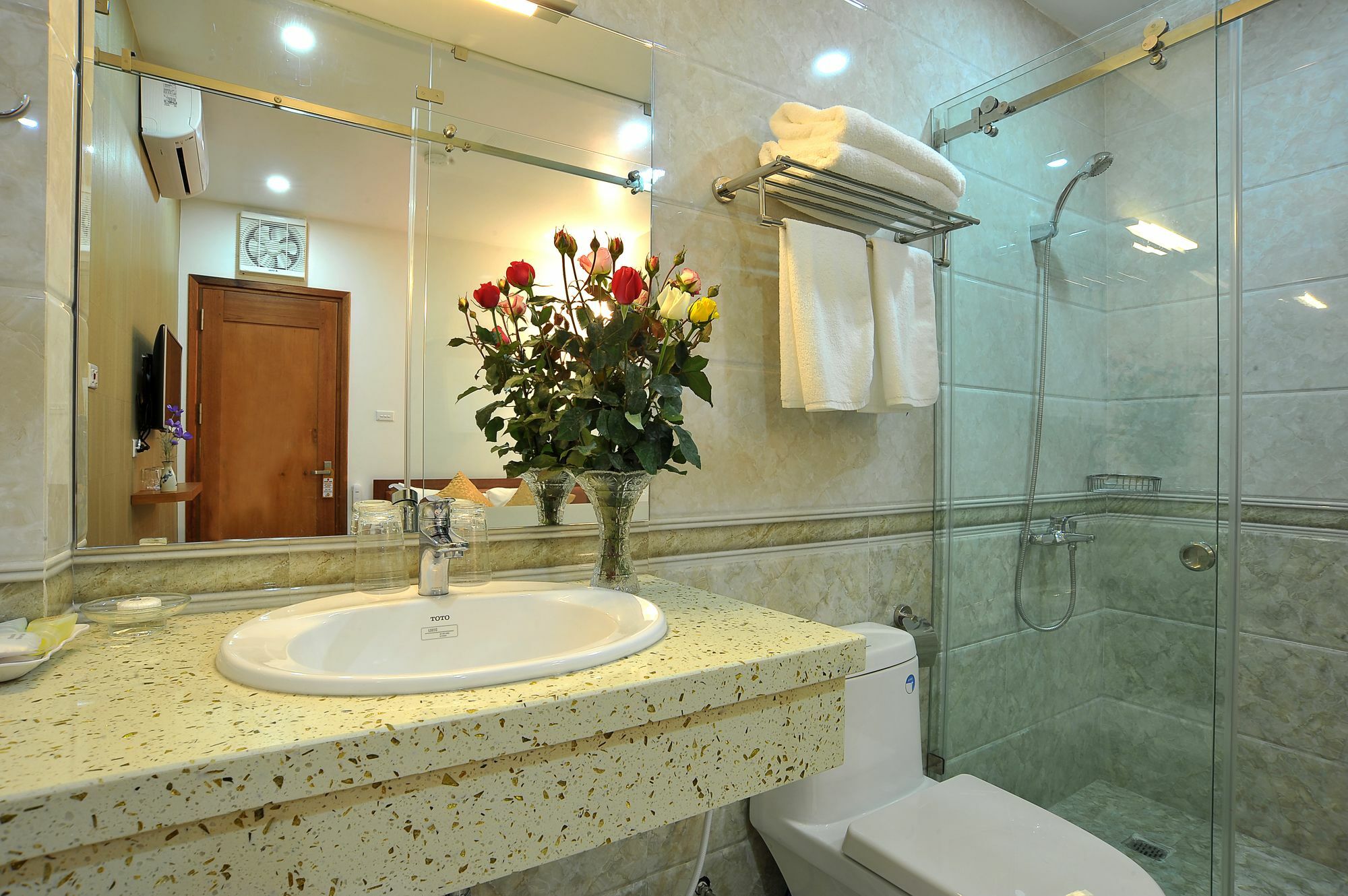 Coco Hotel Cau Giay Ханой Экстерьер фото